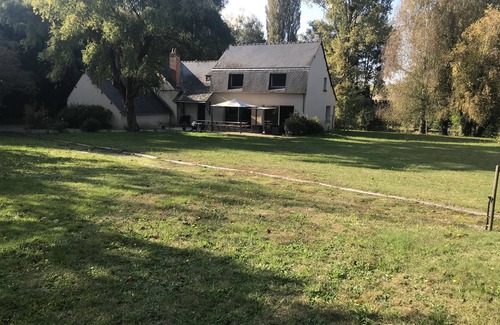 Mansigne House | Maison 15 Pers Spacieuse, Calme sur Grand Terrain et Tennis - Moulin de Crampaux