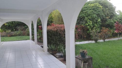 Petit Bourg House | Maison 3P, 2 chambres et 2 SdB avec jardin privatif