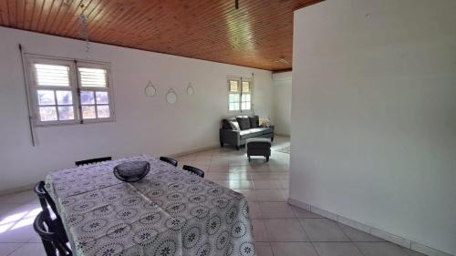 Petit Bourg House | Maison 3P, 2 chambres et 2 SdB avec jardin privatif