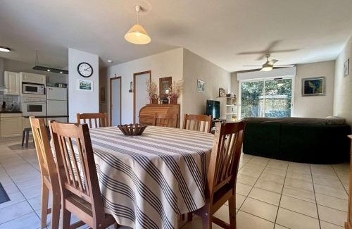 Saint-Georges-d'Oleron House | Maison 6 couchages à Oléron - Proche mer, jardin clos, WiFi, animaux admis, ménage inclus - FR-1-246A-299