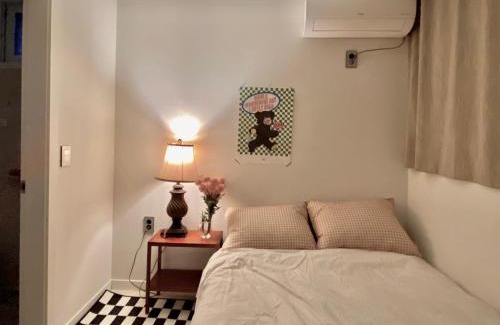 Jongno-dong Apartment | Maison Apartment Residense