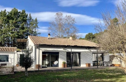 Pernes-les-Fontaines Villa | Maison atypique au calme
