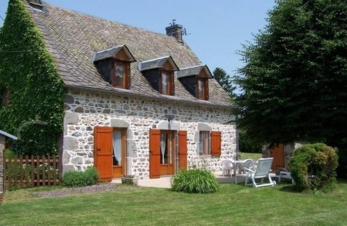 Tauves House | Maison au Cœur de la Campagne