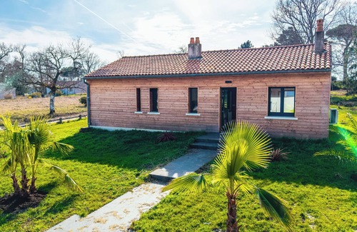 Saint-Yzans-de-Medoc Cottage | Maison au cœur du vignoble - cottage in the Médoc between vineyards and estuary