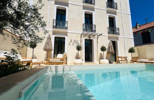 Le Chateau House | Maison Balas