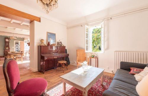Malabat House | Maison Blousson, Longère gersoise