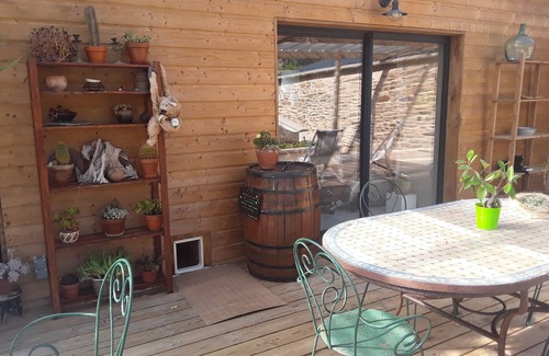 Ploneour-Lanvern House | Maison Bretonne Avec Grand Jardin Proche des Plages et Surf. Animaux Acceptés