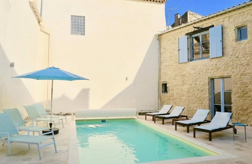 Saint-Genies-de-Fontedit House | Maison Chateau Courtyard - St Genies De Fontedit, Languedoc Roussillon