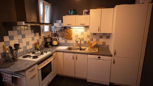 Besancon House | Maison chaleureuse 6, 8 personnes quartier Palente 3 chambres