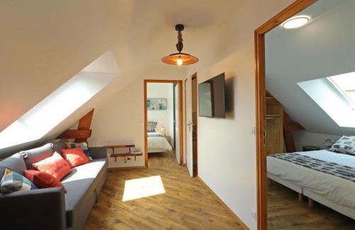 Athis-Val de Rouvre House | Maison confortable avec spa privatif, proche Étang, à Athis-Val de Rouvre - FR-1-497-189