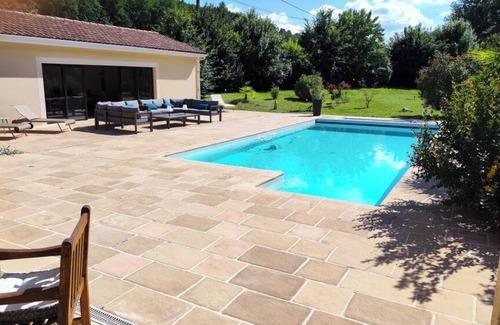 Anglars-Juillac House | Maison Dans les Vignes Avec 5 Chambres et Piscine