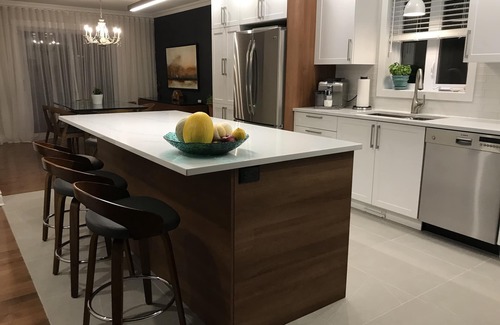 Sainte-Adele House | Maison Dans les Laurentides