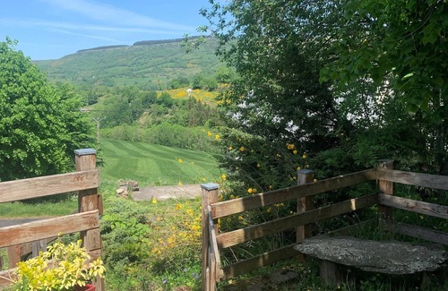 Saint-Projet-de-Salers House | Maison DE Charme EN Montagne