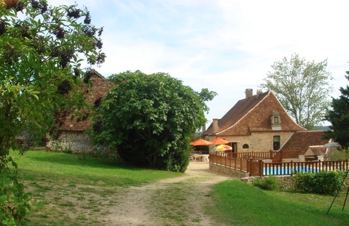 Auriac-du-Perigord House | Maison de Caractère du 17° en Pierres Entièrement Rénové au Calme Pleine Nature