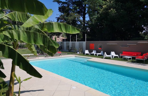 Bourg-les-Valence House | Maison de Caractère Grand Jardin Clos