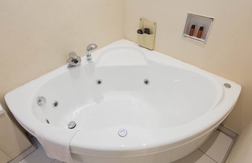 Lucca Historical Center Hotel | Maison de Charme Alla Corte degli Angeli