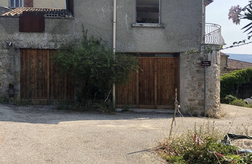 Ucel House | Maison de Village Située Dans un Hameau Très Calme , Agréable à Vivre