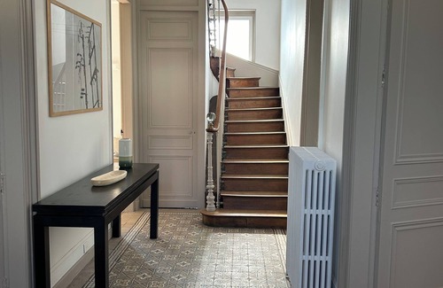 Lisieux House | Maison de Maître en Centre Ville Avec un Grand Jardin Ensoleillé !