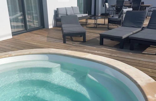Saint-Paul-en-Born House | Maison de Standing Avec Piscine à 15 Minutes de l Océan