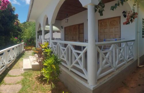 Baie Ste Anne House | Maison de Vacanze