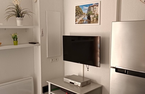 Aubignan House | Maison Deux Chambres Dans Résidence de Vacances Avec Piscine