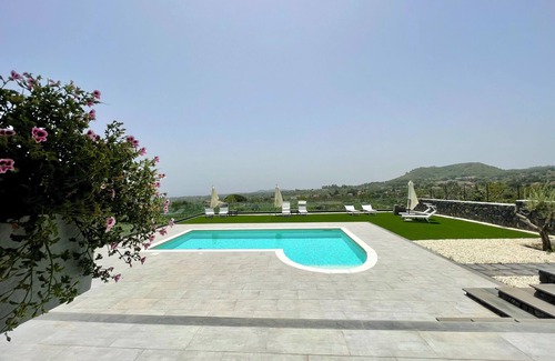 Viagrande Apartment | Maison Divaga - Lavender