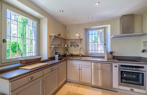 Cabrieres-d'Avignon House | Maison du Four