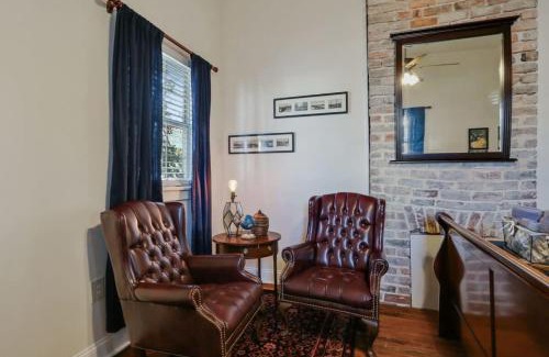 Mid-City Apartment | Maison Dupré Studio