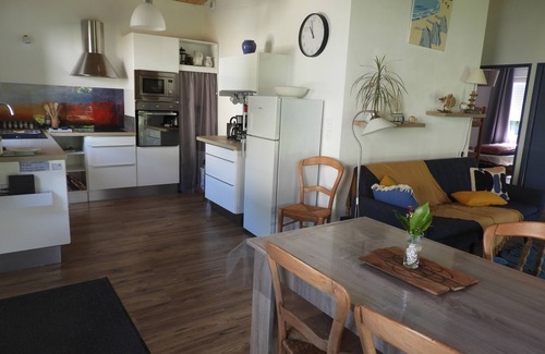 Corme-Royal House | Maison en Bois à la Campagne. Animaux de Compagnie Acceptés