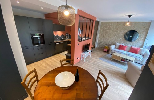 Normandy Landing Beaches House | Maison en Pierre 4 Chambres, Mer, Commerces 150 Metres