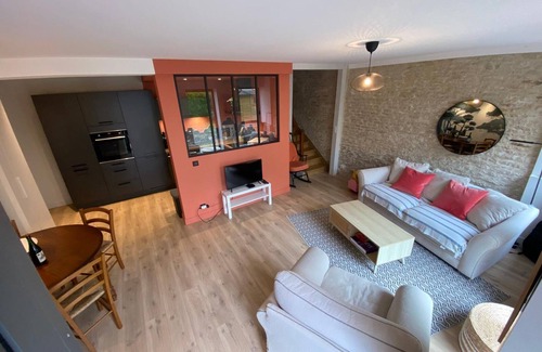 Normandy Landing Beaches House | Maison en Pierre 4 Chambres, Mer, Commerces 150 Metres