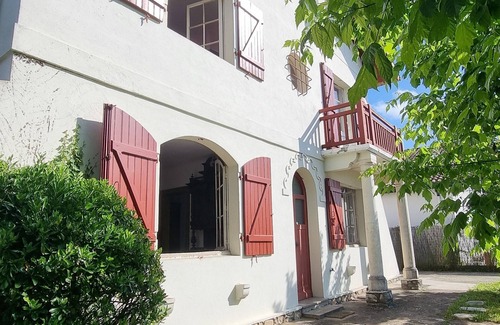 Saint-Vincent-de-Tyrosse House | Maison Landaise, 12 km from the beaches, in the heart of the férias between Dax and Bayonne!