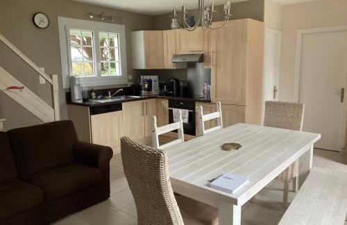 Locmaria House | Maison indépendante avec jardin près de la plage - FR-1-418-231