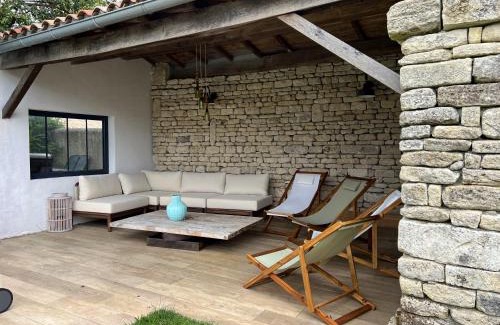 Rivedoux-Plage House | Maison Jasmin, spacieuse, avec piscine privée chauffée