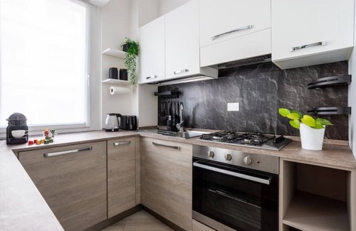 Villa San Giovanni Apartment | [MAISON LEBON 5 ★] Modern & elegant! Metro 1min