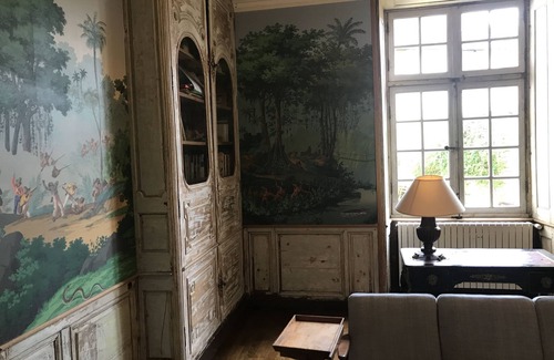 Champlitte House | Maison Monument Historique et son Jardin de Buis Taillés