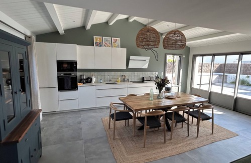 Noirmoutier-en-l'Ile House | Maison Neuve Piscine au Vieil à 5 mn des Plages