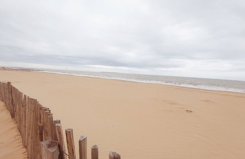Salles sur Mer House | Maison Neuve au Calme, à 6 mn de la Plage et 12km de la Rochelle