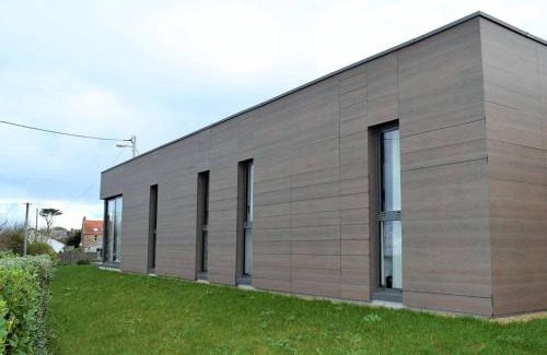 Tregastel House | Maison neuve de plain-pied avec WIFI, terrasse et parking, à 2,5 km des plages à Trégastel - FR-1-368-70