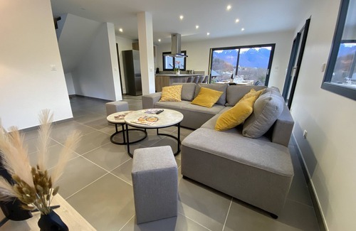 Mercury House | Maison Neuve Entre Lacs et Montagne, Idéal Pour Découvrir le Pays Savoyard !
