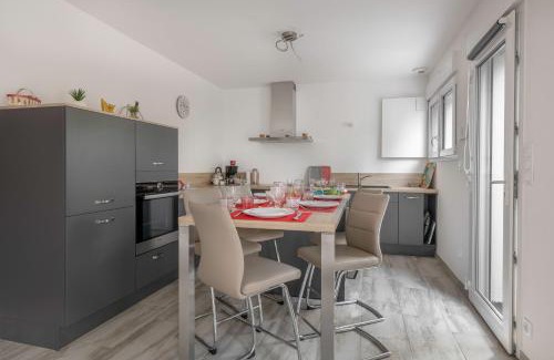 La Baule-Escoublac House | Maison pour 4 avec jardin à 1km de la plage