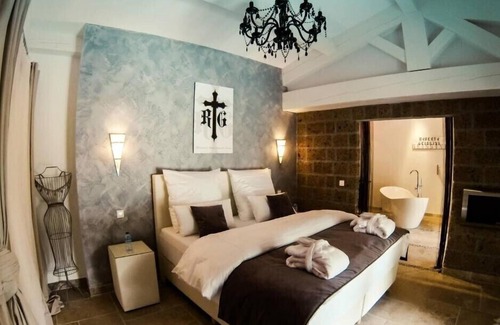 Grimaud House | Maison Prestige Roberto Geissini
