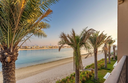 Palm Jumeirah Villa | Maison Privee - Exclusive Villa w/Private Pool, Garden & Beach