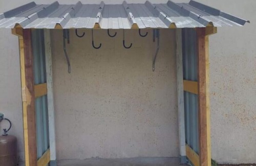 Ossun-ez-Angles House | Maison Pyrénées, 3*, south-facing, Mosquito nets, Fibre, Livebox, 2Tv, Enclosed park.