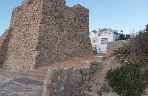 Medina House | Maison Style Arabe Avec Patio à Deux pas de la Plage et au Cœur de la Médina