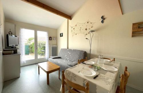 Bretignolles-sur-Mer House | Maison T2 mezzanine avec piscine, à 200m de la mer, Bretignolles-sur-Mer - FR-1-224A-54