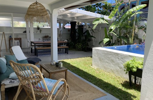 Petite-ÃŽle House | Maison Terre Sainte Bord de mer Avec Piscine