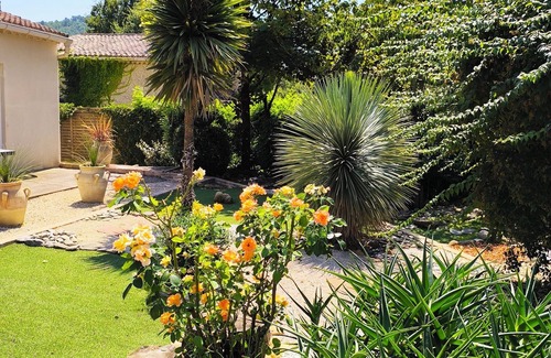 Meyrannes House | Maison Tout Confort Pour les Amoureux de la Nature