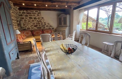 Saint-Pierre-Saint-Jean House | Maison Typique Restaurée Dans un Cadre Enchanteur, Piscine et vue Superbe