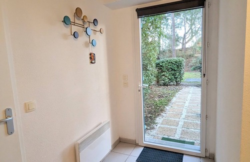 Le Verdon-sur-Mer House | Maisonnette close to beaches in residence with swimming pool + 4 bicycles